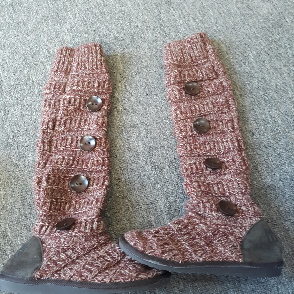 Muk Luk sweater boots